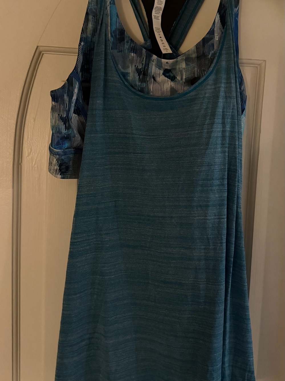 BRAND NWT LULULEMON ATHLETICA TEAL STRIPPED SCOOP NECK TANK TOP W/BUILT IN SPORT
